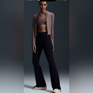 Nike yoga pants flare bottoms